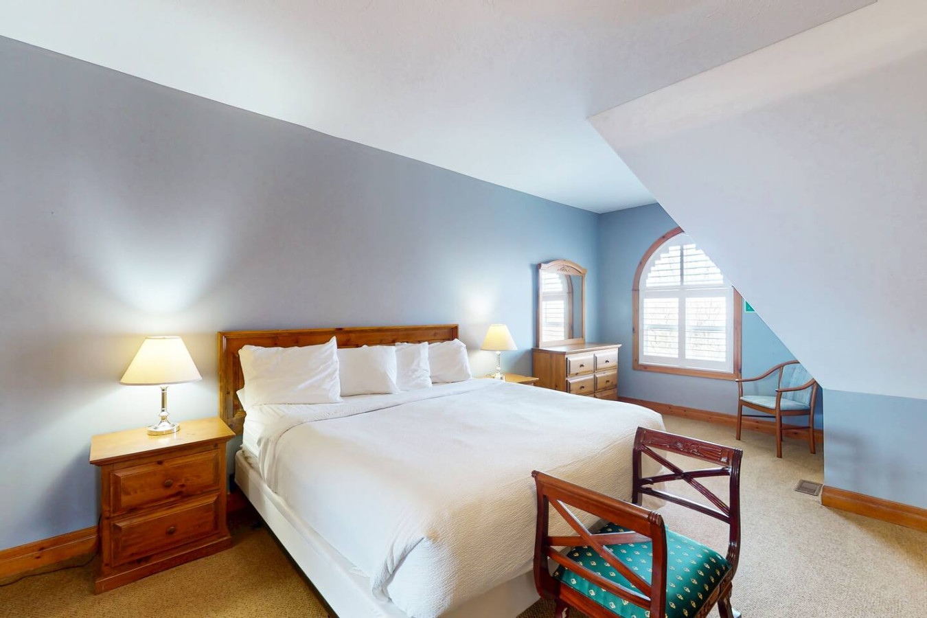 Spacious Family Getaway w/ Free Shuttle to Blue | Photo 11