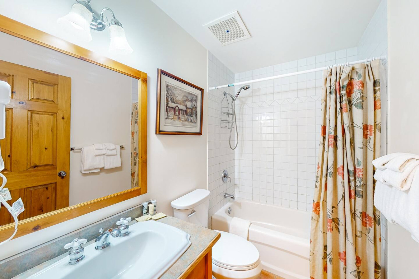 3BDR Condo on Golf Course, Near Village | Photo 18