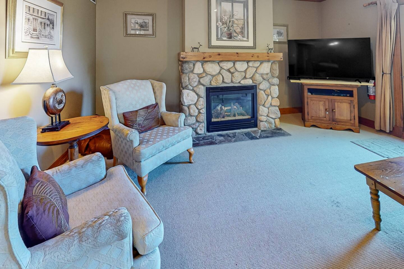 3BDR Condo on Golf Course, Near Village | Photo 6