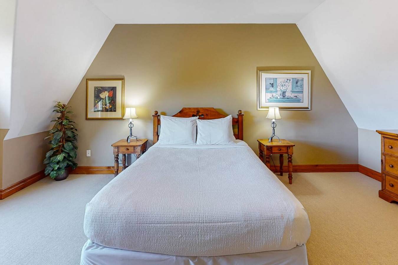 3BDR Condo on Golf Course, Near Village | Photo 12