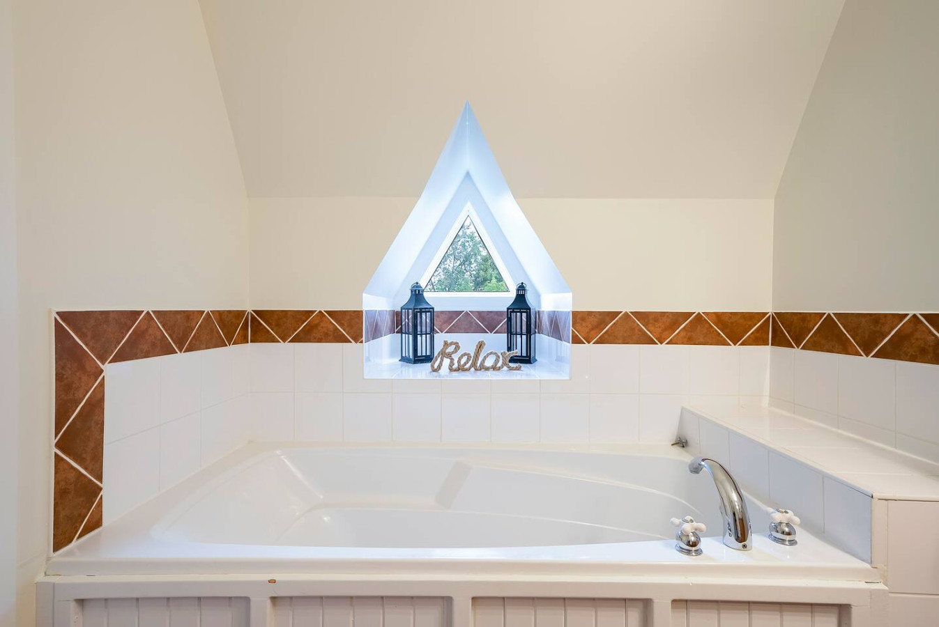 3BDR Family Condo with Summer Pool | Photo 19