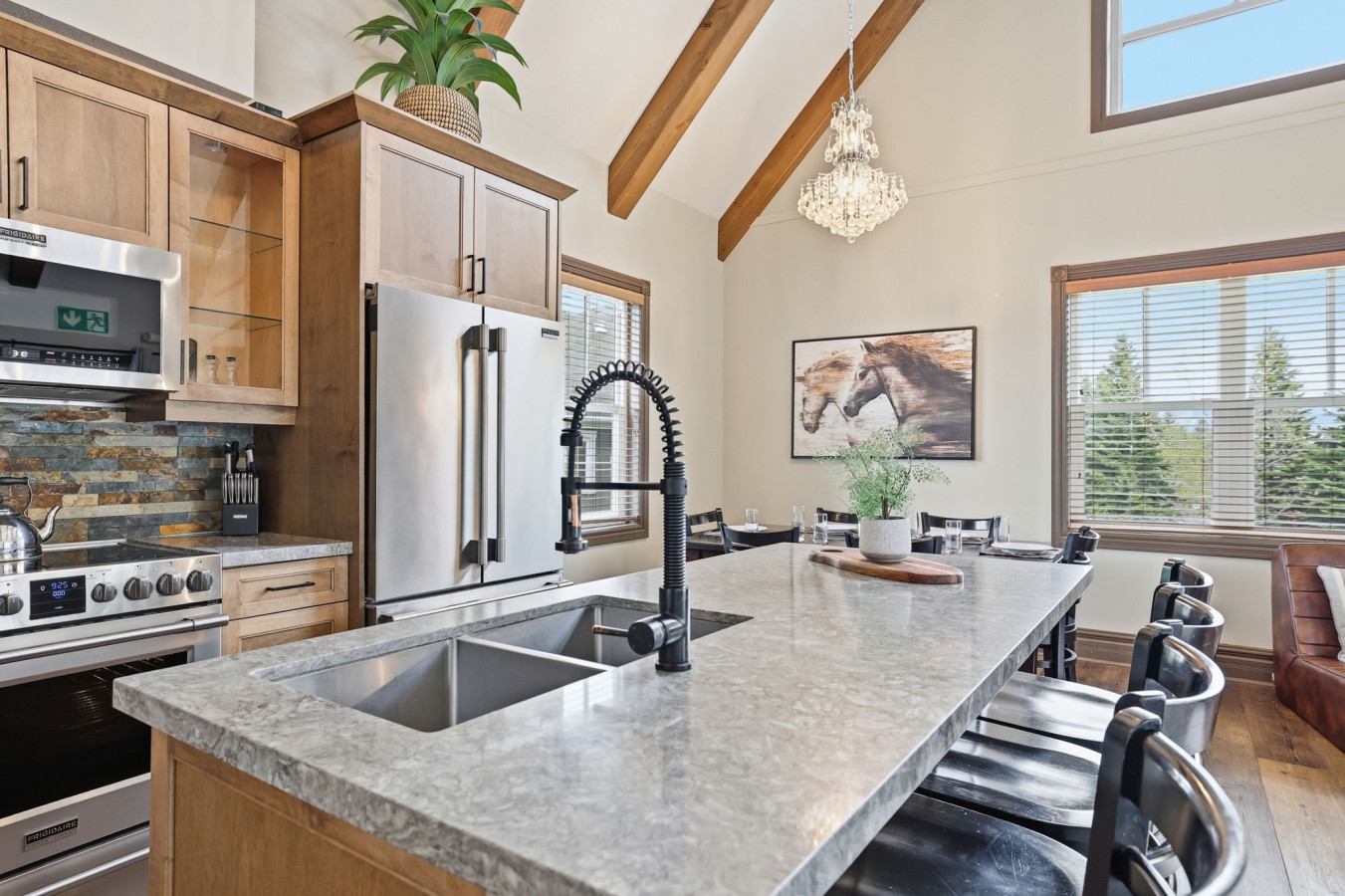 242 Snowbridge with Summer Pool | Photo 2