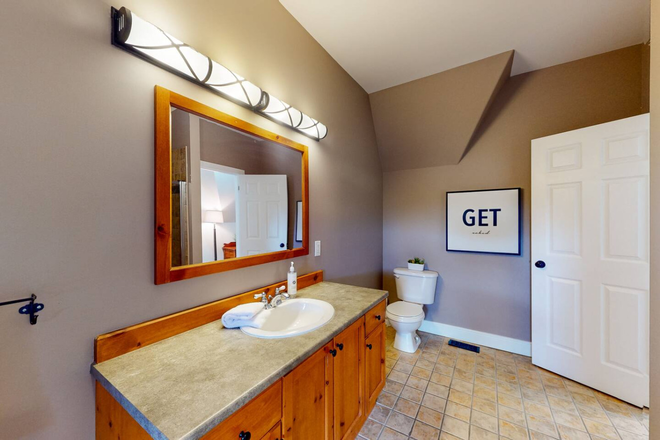 Bright 3BDR Condo Near Blue | Dog Friendly | Photo 14