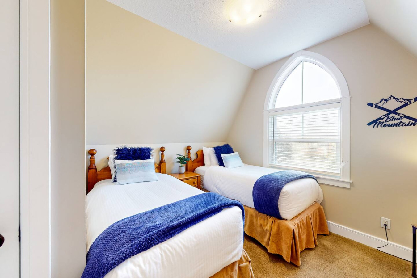 Bright 3BDR Condo Near Blue | Dog Friendly | Photo 19