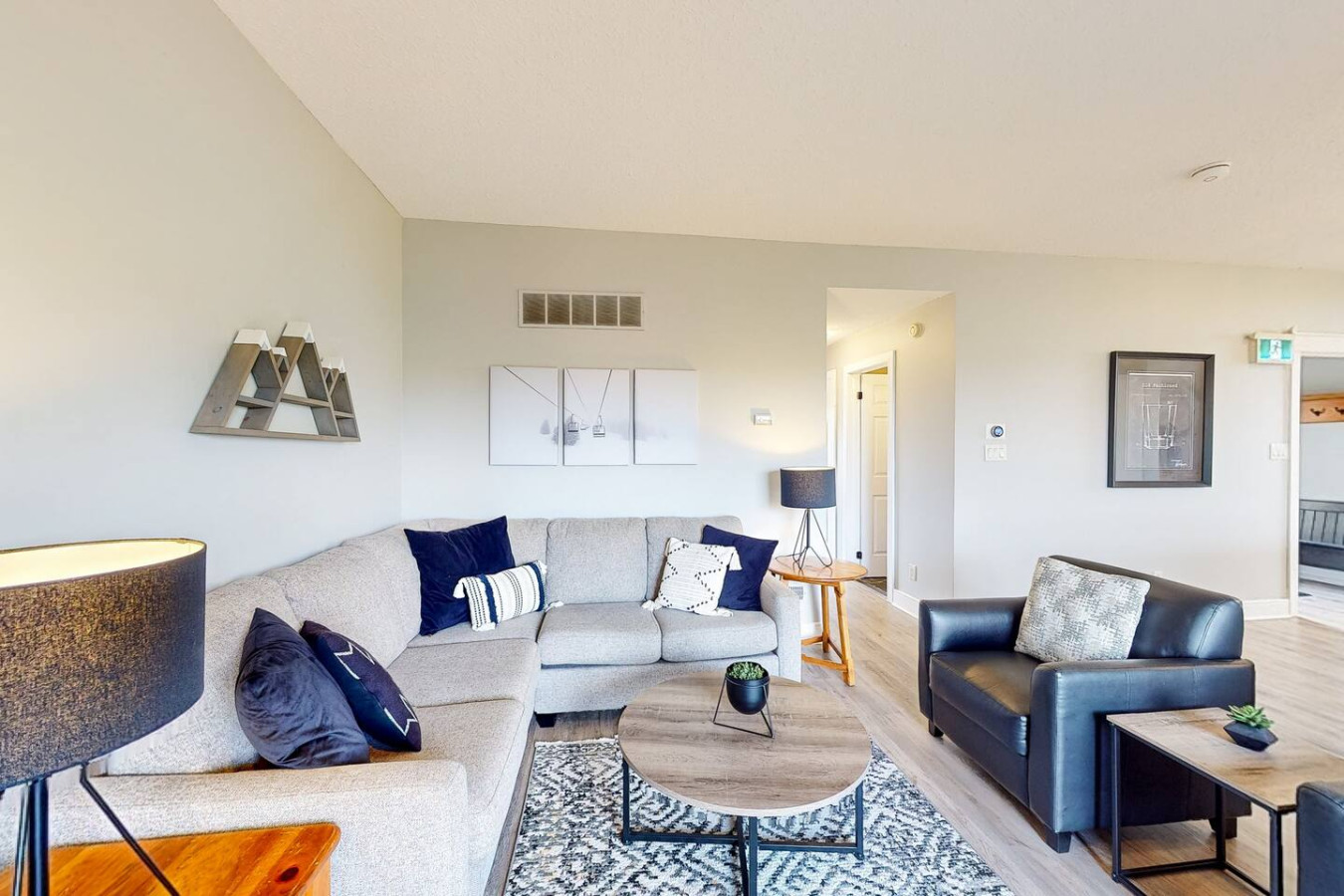 Bright 3BDR Condo Near Blue | Dog Friendly | Photo 7