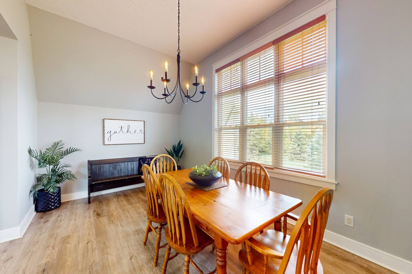 Bright 3BDR Condo Near Blue | Dog Friendly | Photo 9