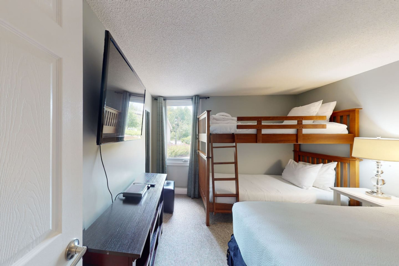 Ground Floor Home, Steps to Blue Mtn Village | Photo 15