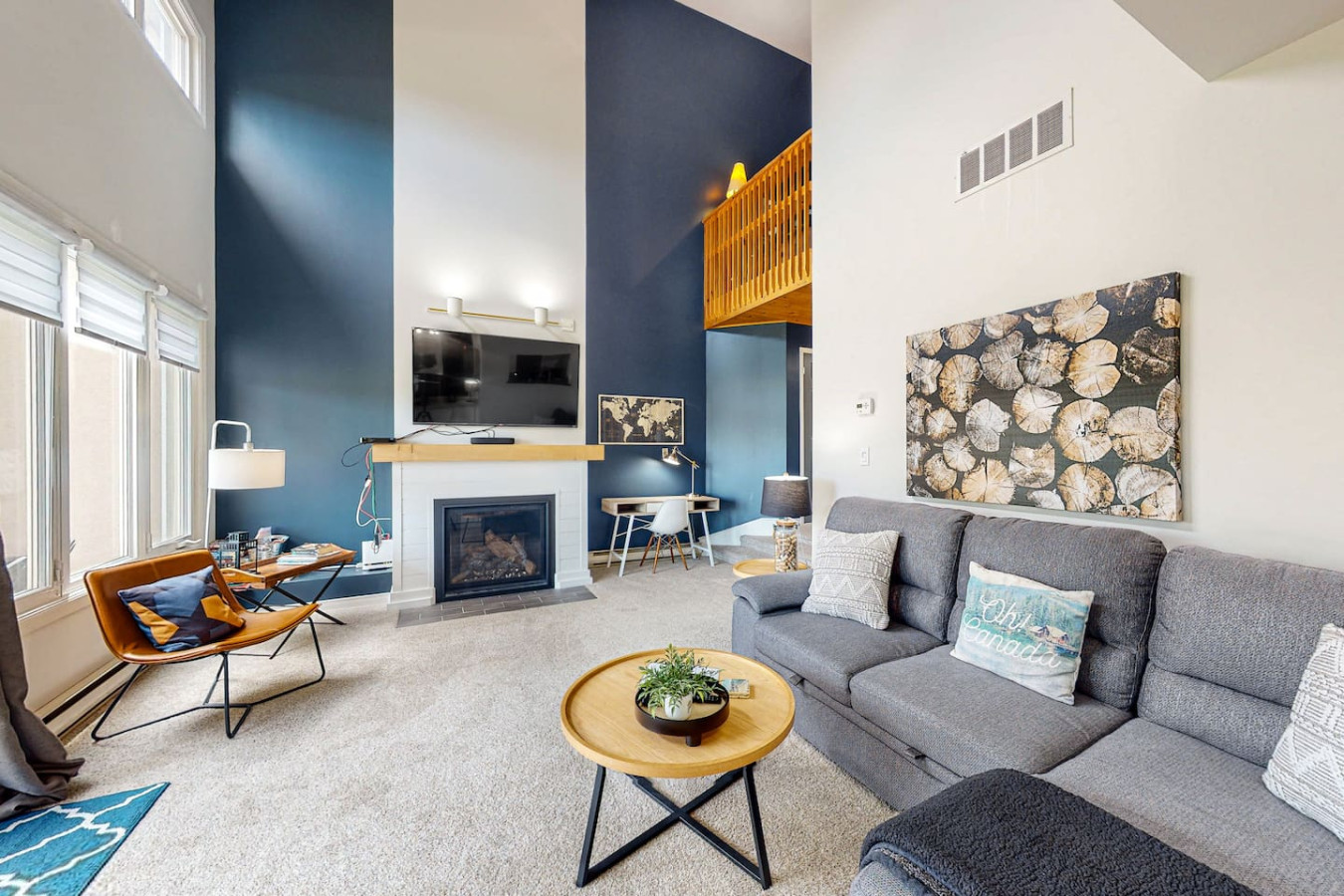 Bright Wintergreen Condo w/ Private Sauna & Golf