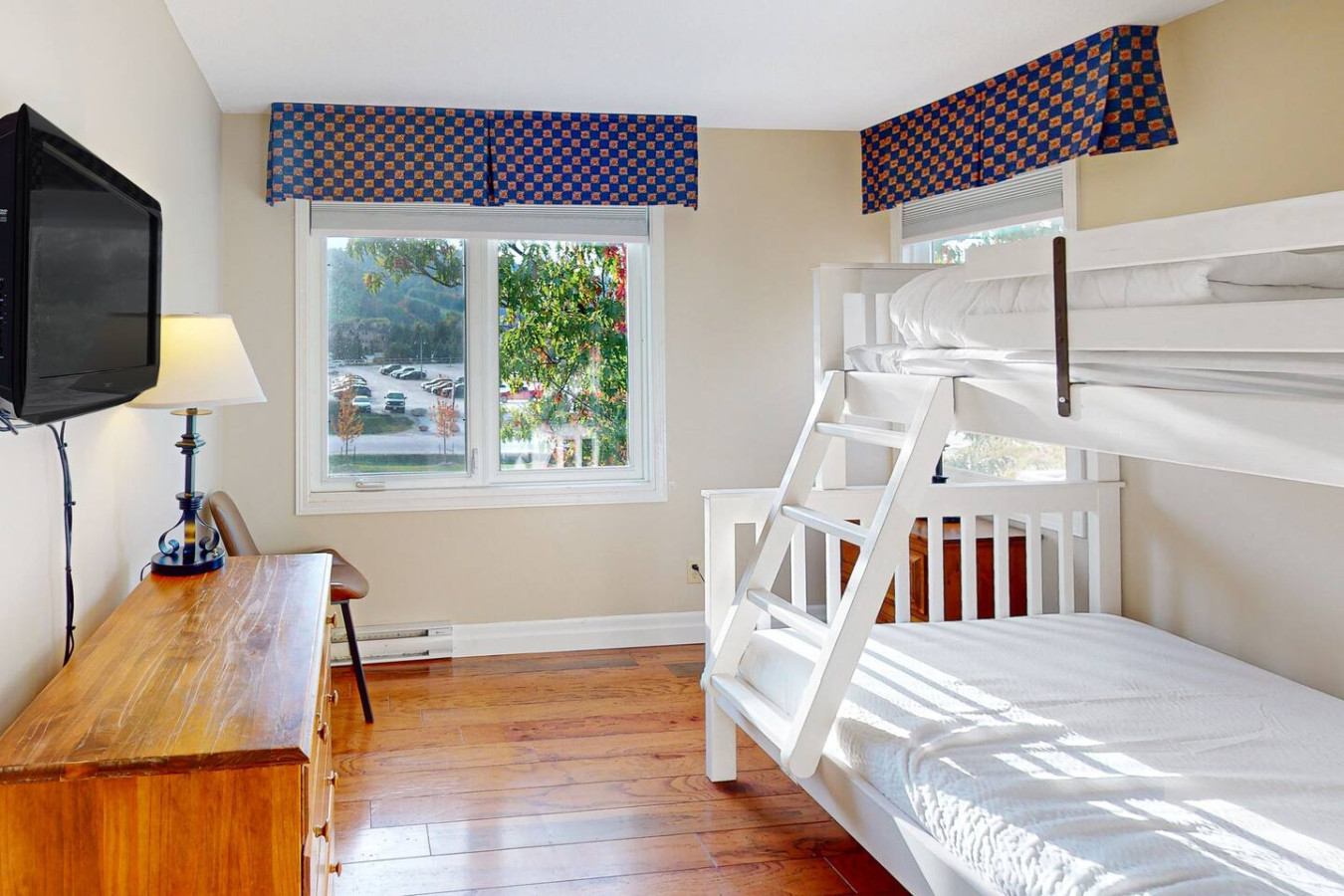 Spacious Condo w/ 2 Private Decks Near Blue! | Photo 18