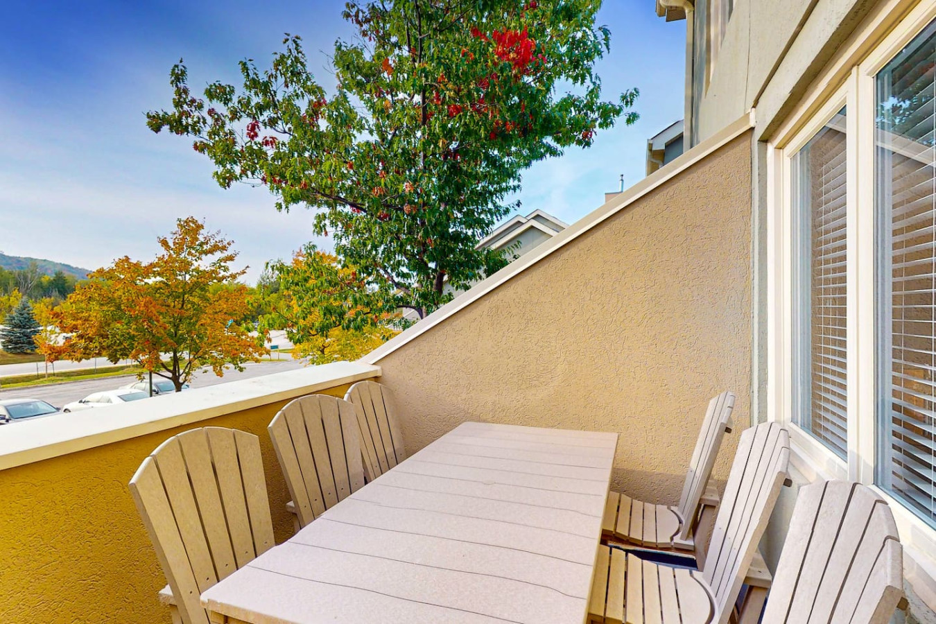 Spacious Condo w/ 2 Private Decks Near Blue! | Photo 5