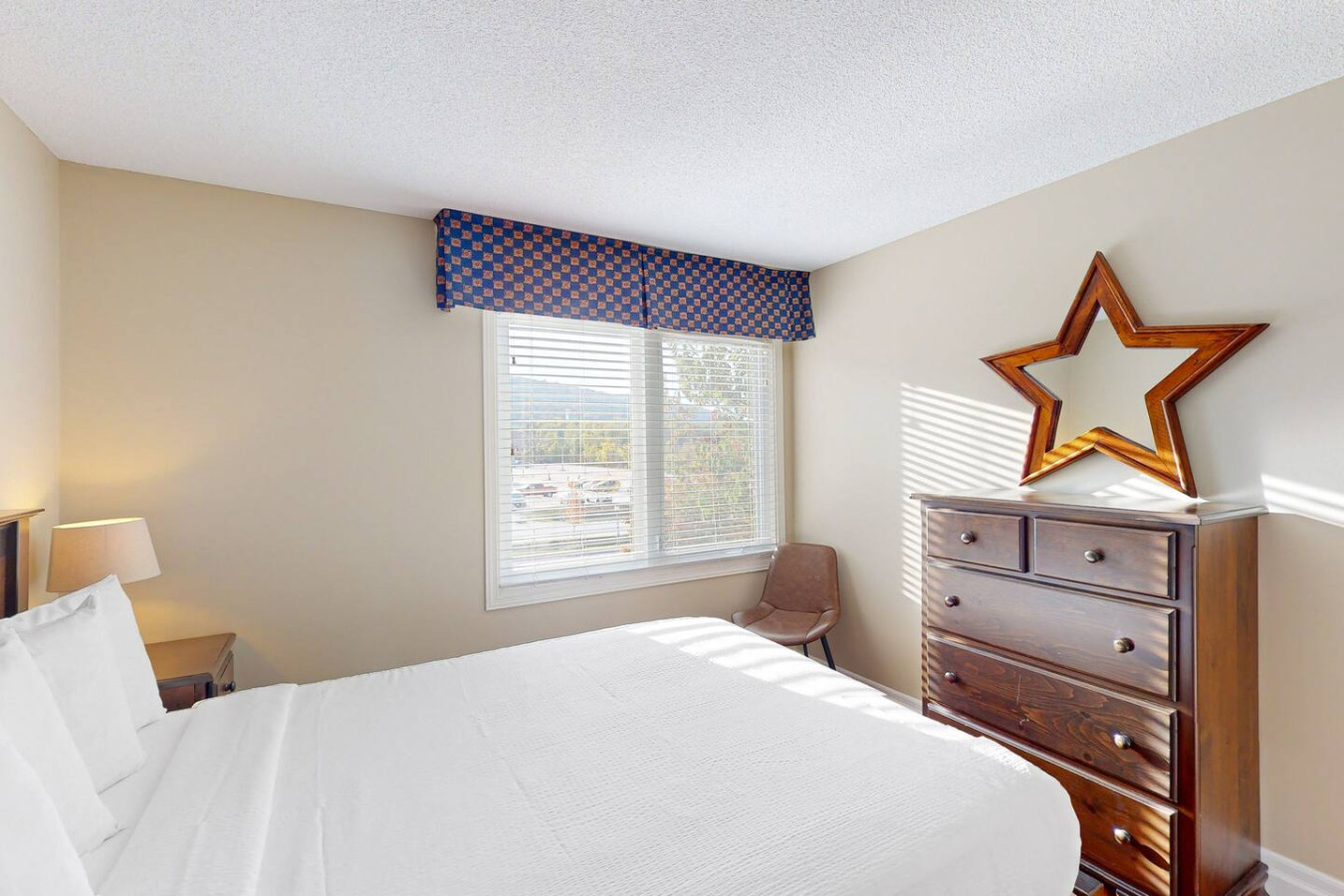 Spacious Condo w/ 2 Private Decks Near Blue! | Photo 16