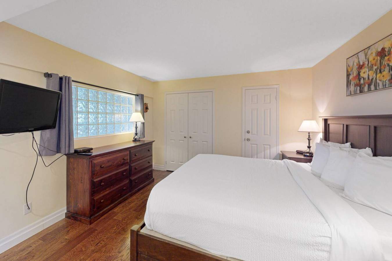 Spacious Condo w/ 2 Private Decks Near Blue! | Photo 12