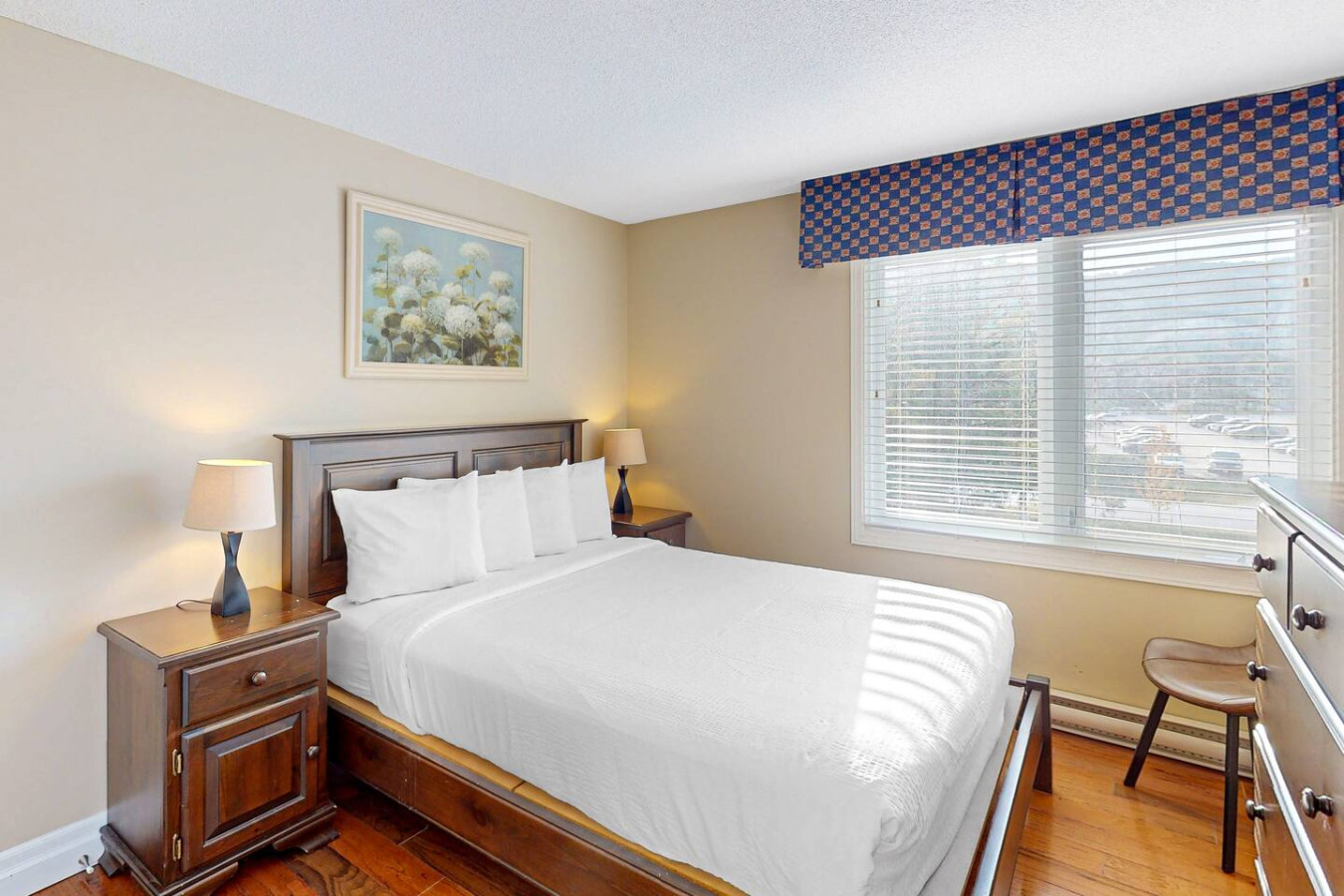 Spacious Condo w/ 2 Private Decks Near Blue! | Photo 15