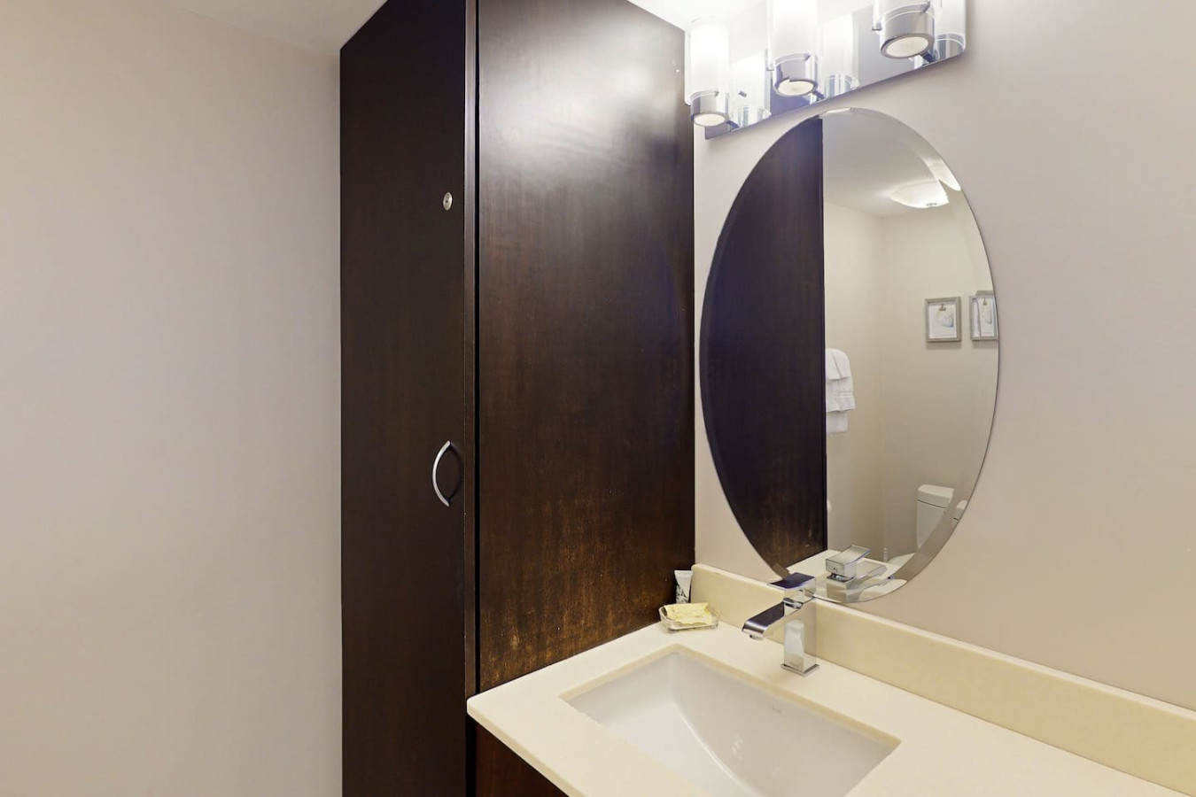 Spacious Condo w/ 2 Private Decks Near Blue! | Photo 20