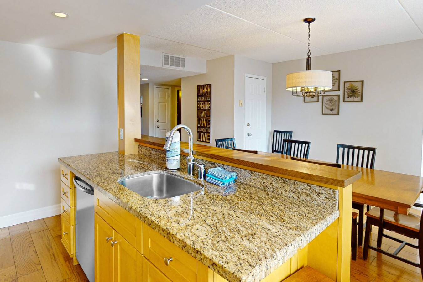 Spacious Condo w/ 2 Private Decks Near Blue! | Photo 9