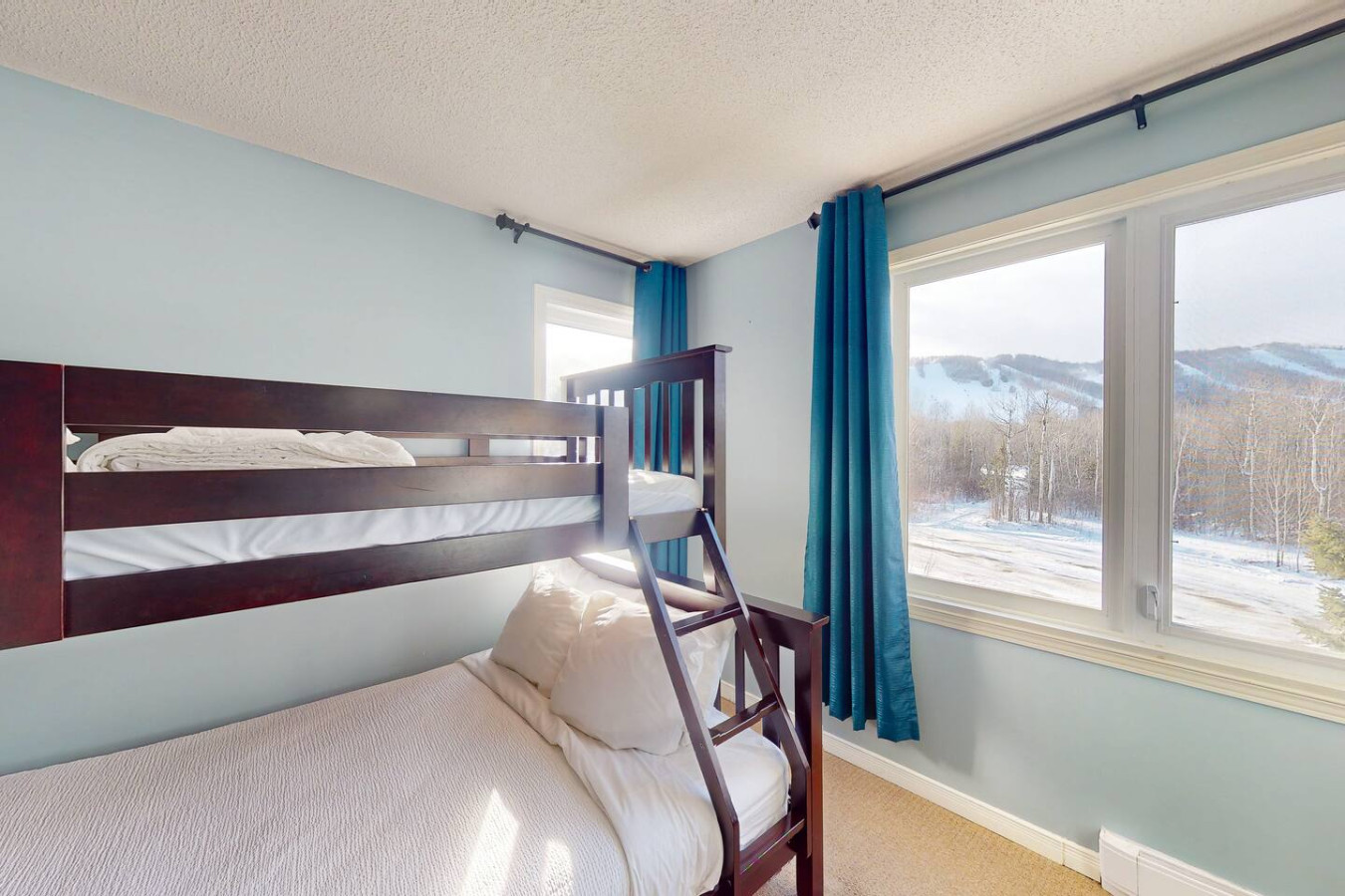 3BDR Condo w/Private Sauna on Golf Course | Photo 24