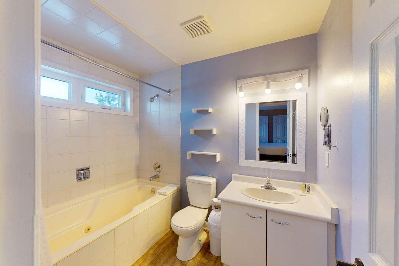 3BDR Condo w/Private Sauna on Golf Course | Photo 17