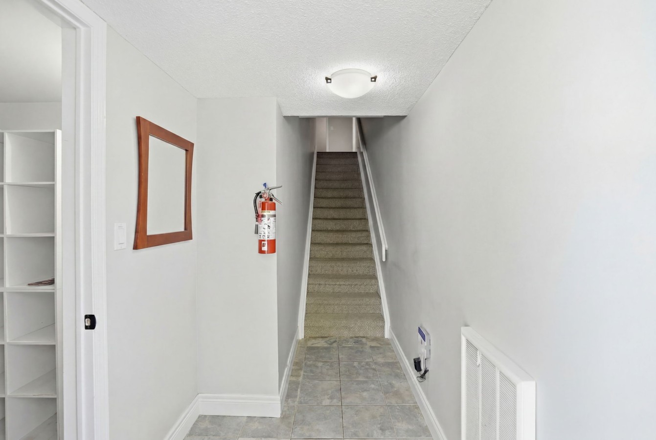 3-web-or-mls-222Wintergreen_004