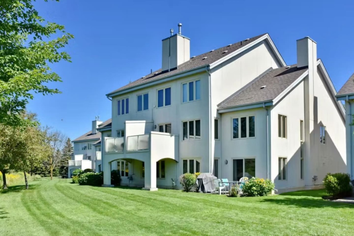 218 Sierra Lane | Photo 4