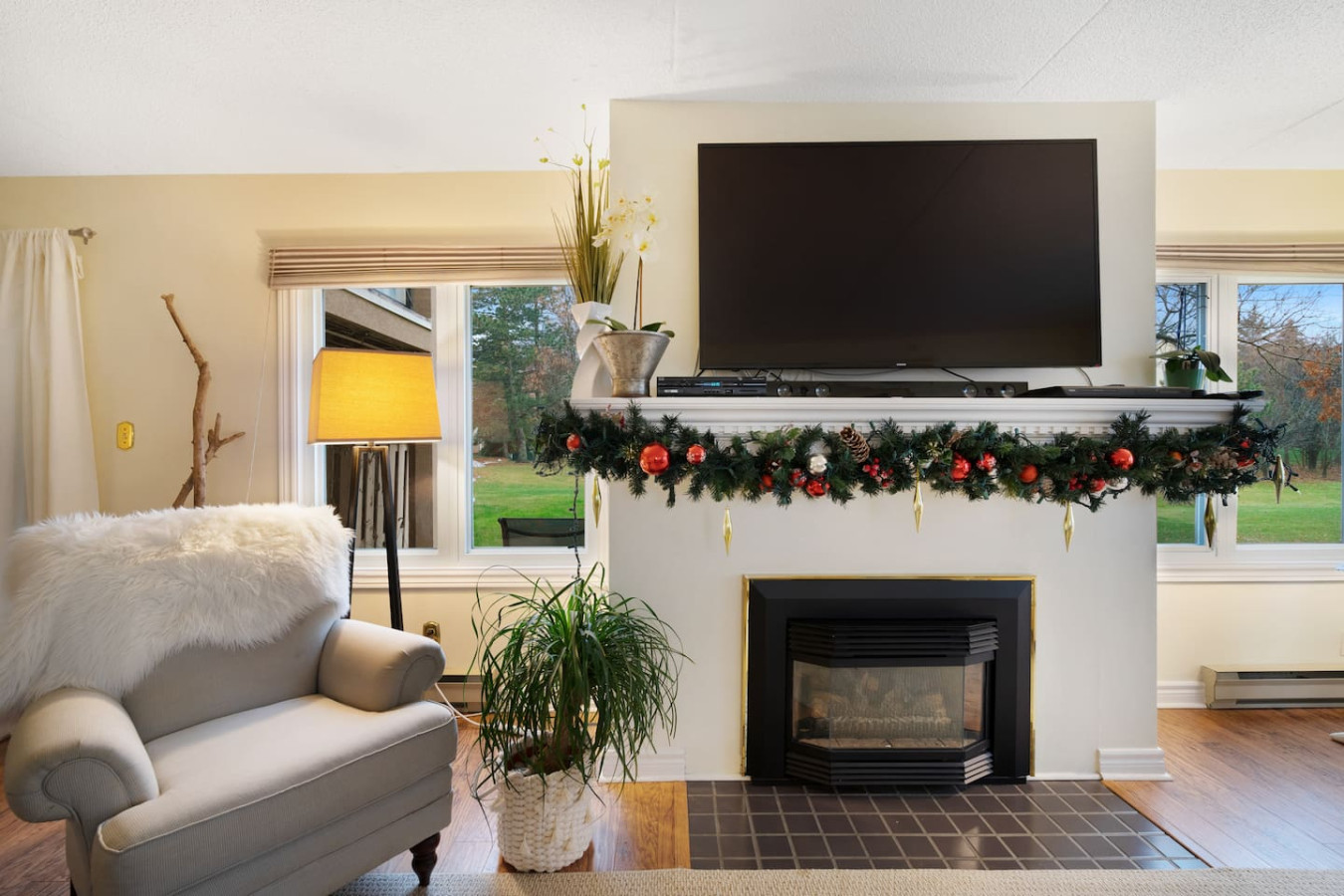 Cozy & Chic Mountain Getaway | Steps to BM Village | Photo 9