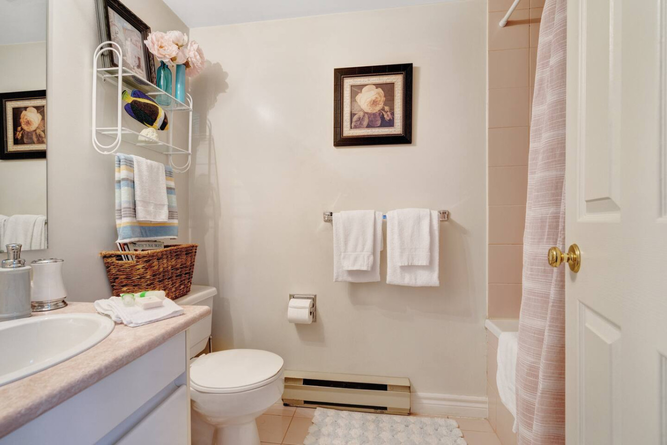 Cozy & Chic Mountain Getaway | Steps to BM Village | Photo 27