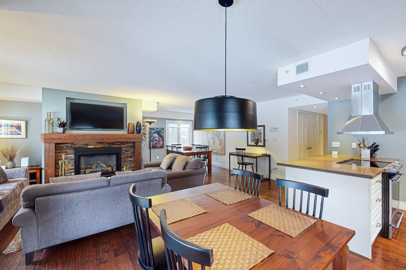 Spacious Mountain Walk Home, Steps to Blue! | Photo 12