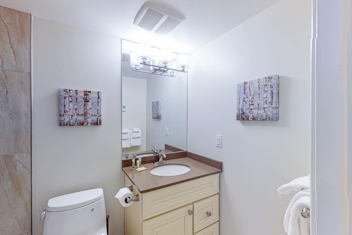 Spacious Mountain Walk Home, Steps to Blue! | Photo 15