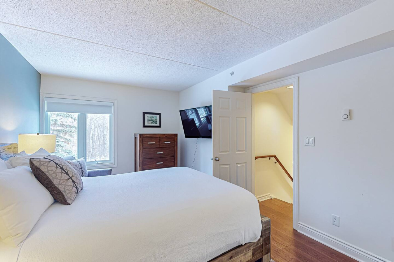 Spacious Mountain Walk Home, Steps to Blue! | Photo 13