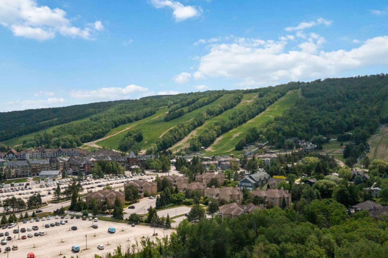 Luxury 3BDR Mountain Side Getaway, Steps to Blue! | Photo 23