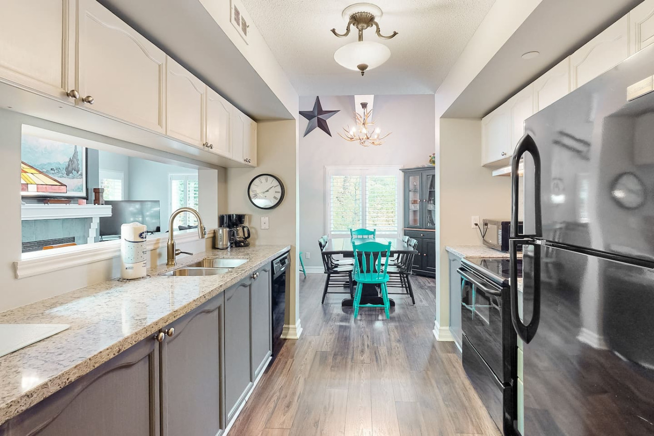 Spacious Family Home | Steps to BM Village & Golf | Photo 2