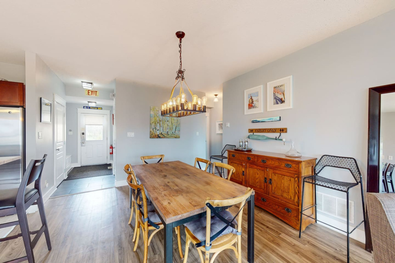 Peak to Green Escape: Mountain Views & Golf | Photo 10