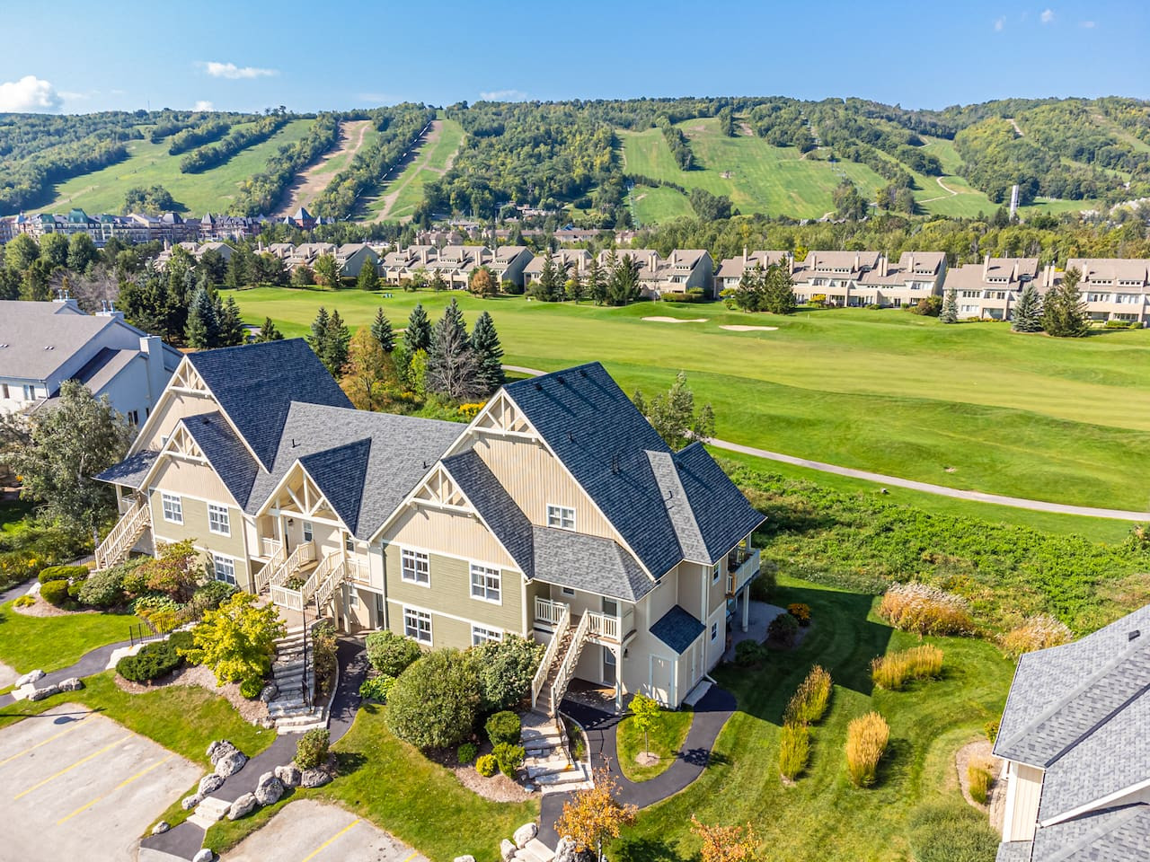 The Fairway Flat: Golf Views + Summer Pool/Hot Tub | Photo 26