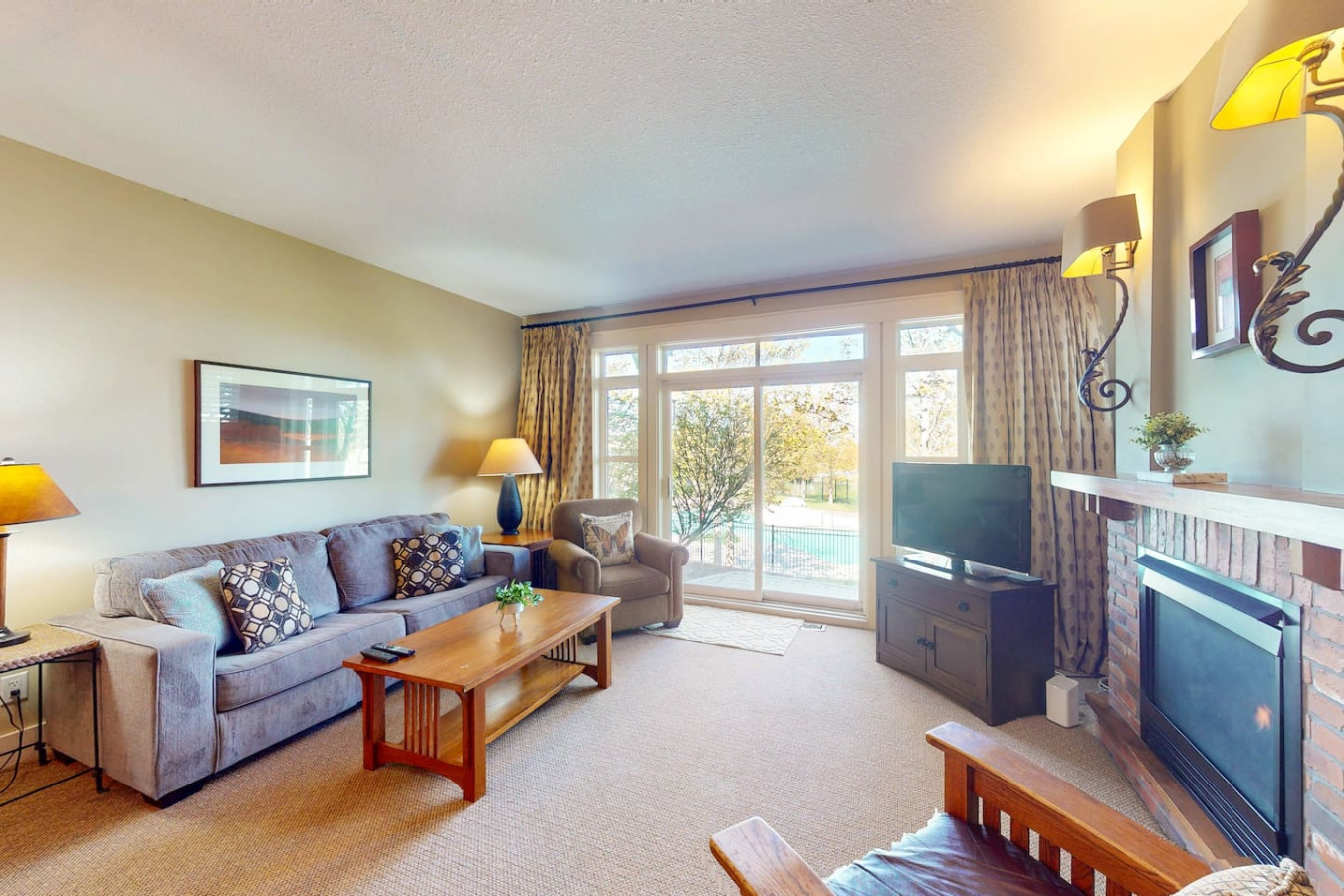 The Village Veranda: Pool Side w/ Hot Tub & Golf