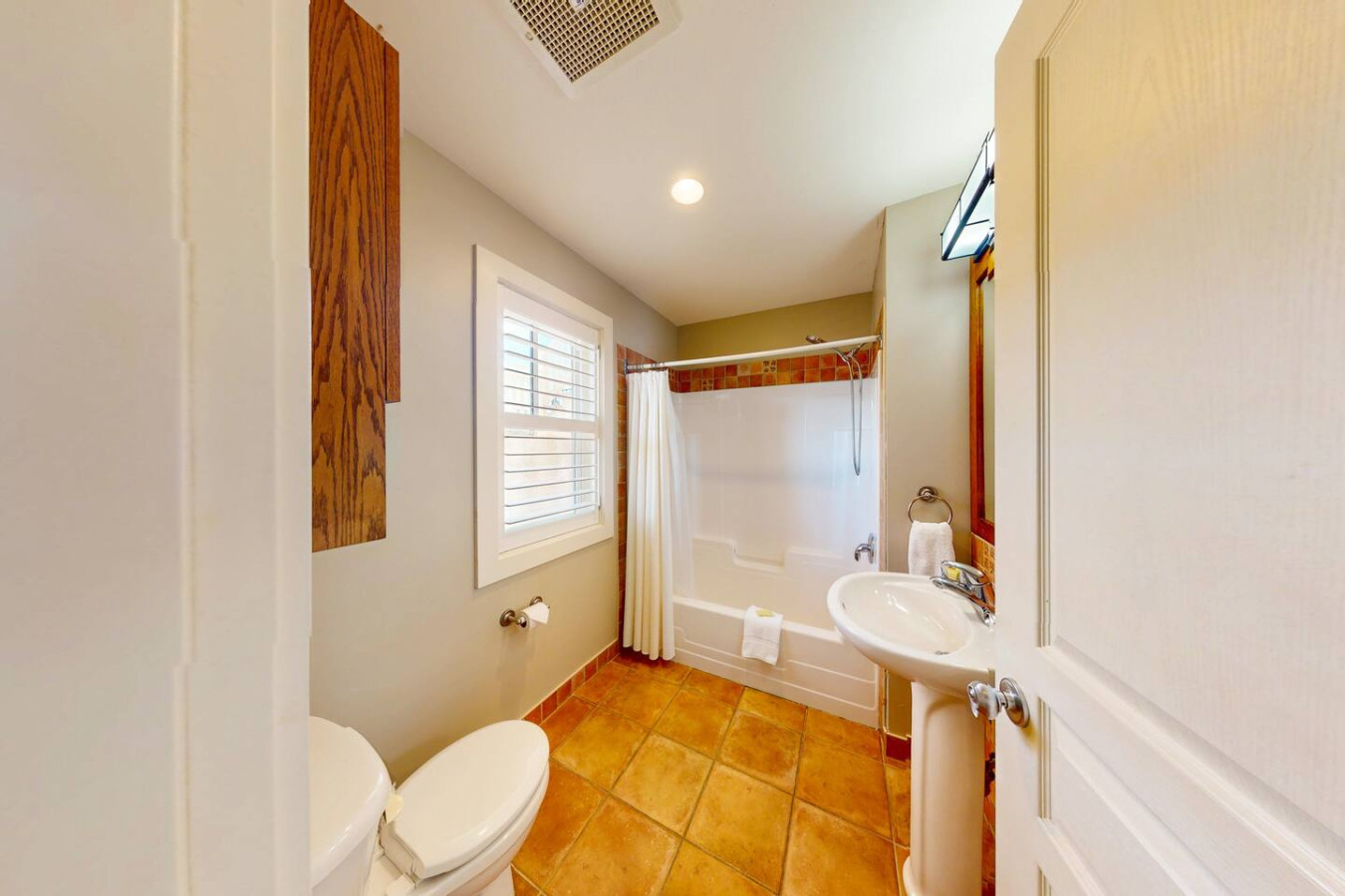 The Village Veranda: Pool Side w/ Hot Tub & Golf | Photo 14