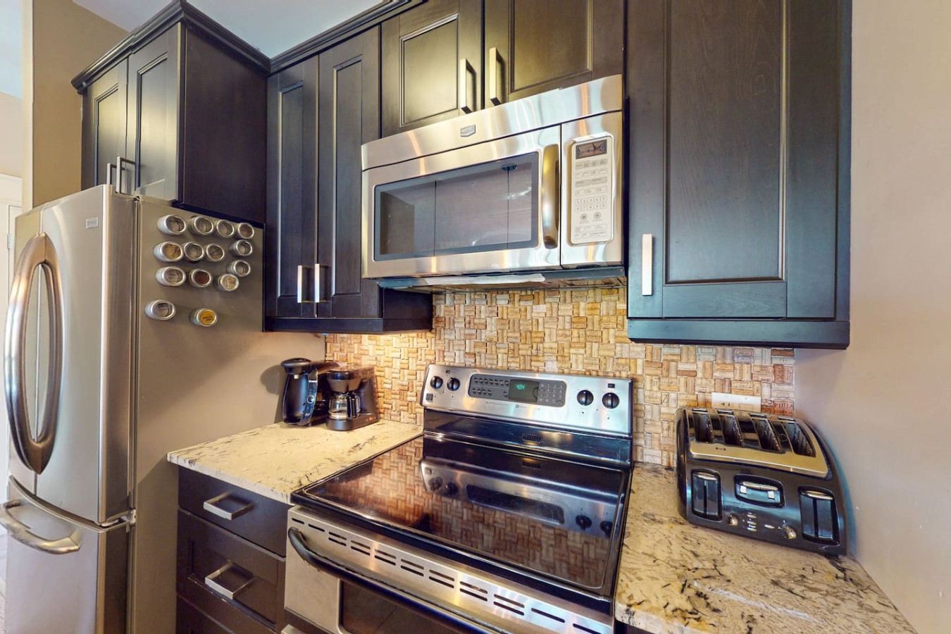 The Village Veranda: Pool Side w/ Hot Tub & Golf | Photo 2