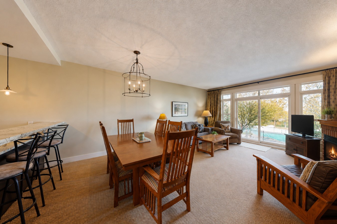 The Village Veranda: Pool Side w/ Hot Tub & Golf 8
