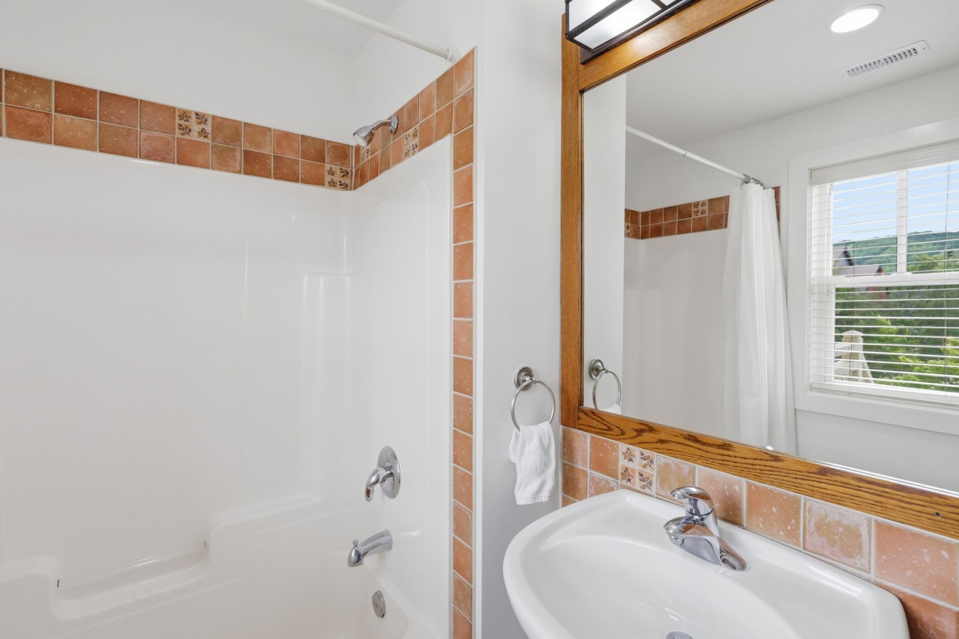10-web-or-mls-115 Fairway Ct 216-10