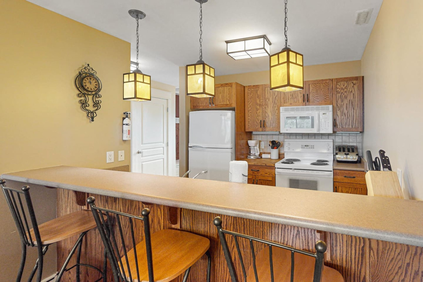 Monterra Muse: Golf Views + Walk to Village | Photo 11