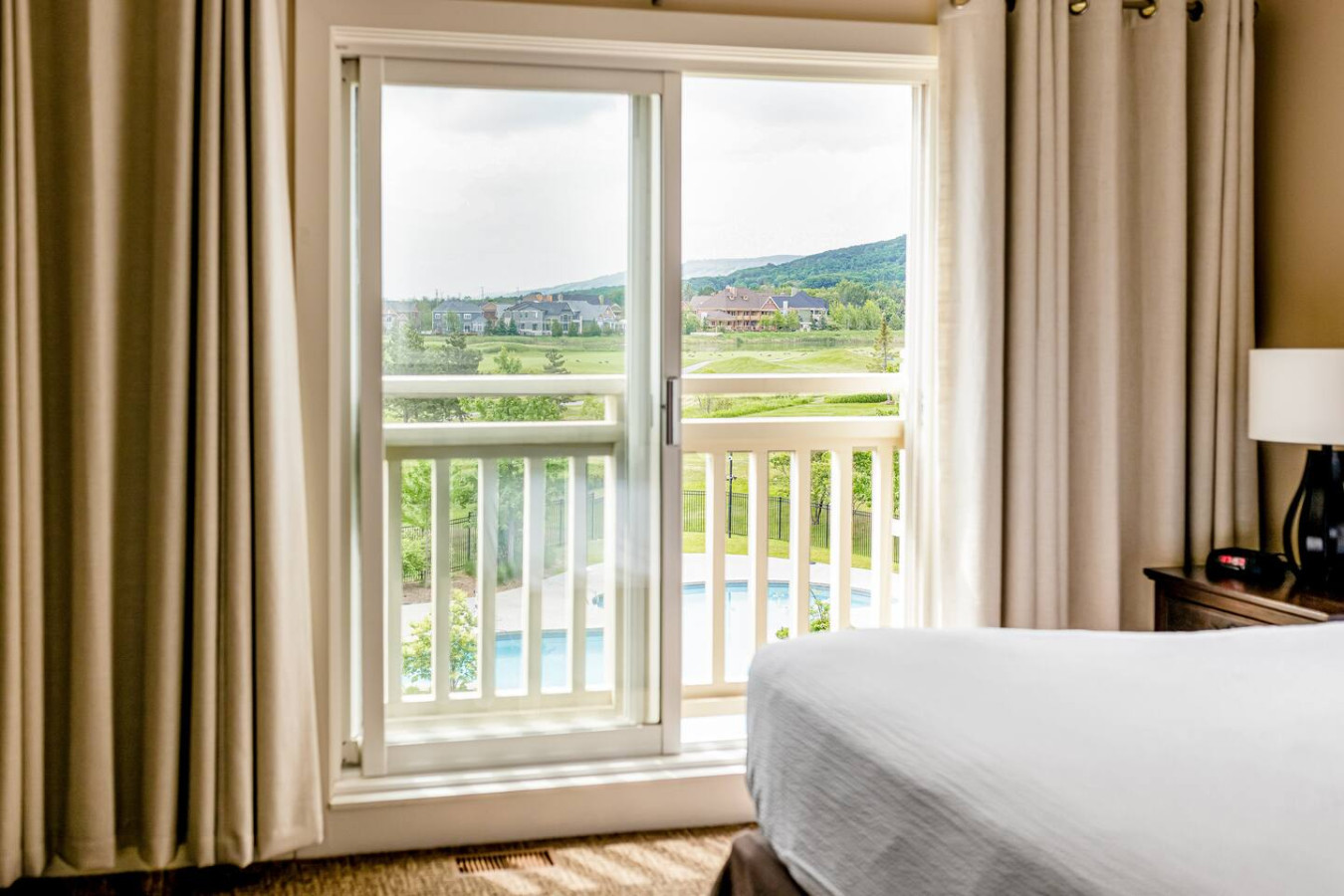 Fairway Family Retreat: Hot Tub & Mountain Views | Photo 12