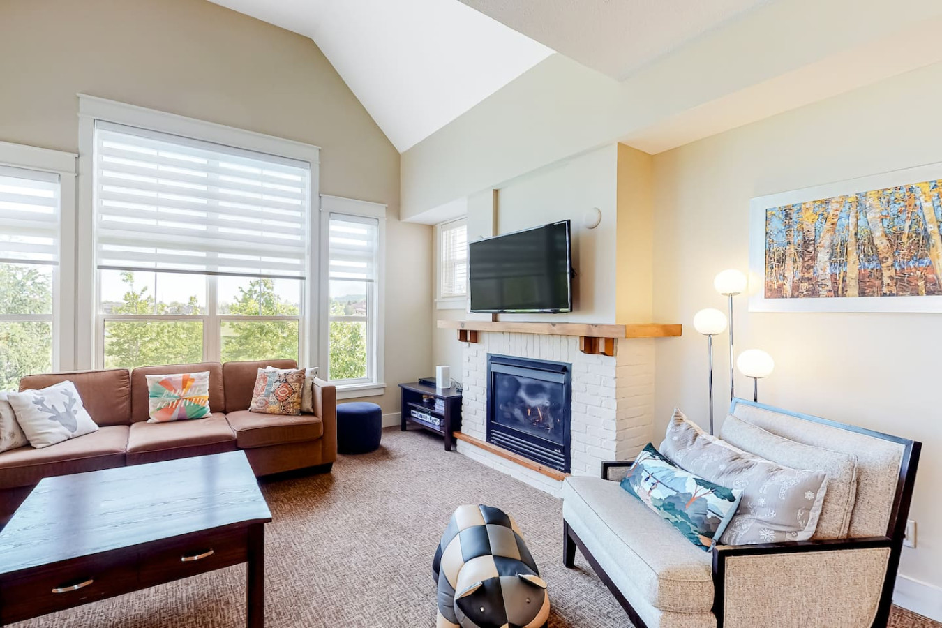 Fairway Family Retreat: Hot Tub & Mountain Views | Photo 6