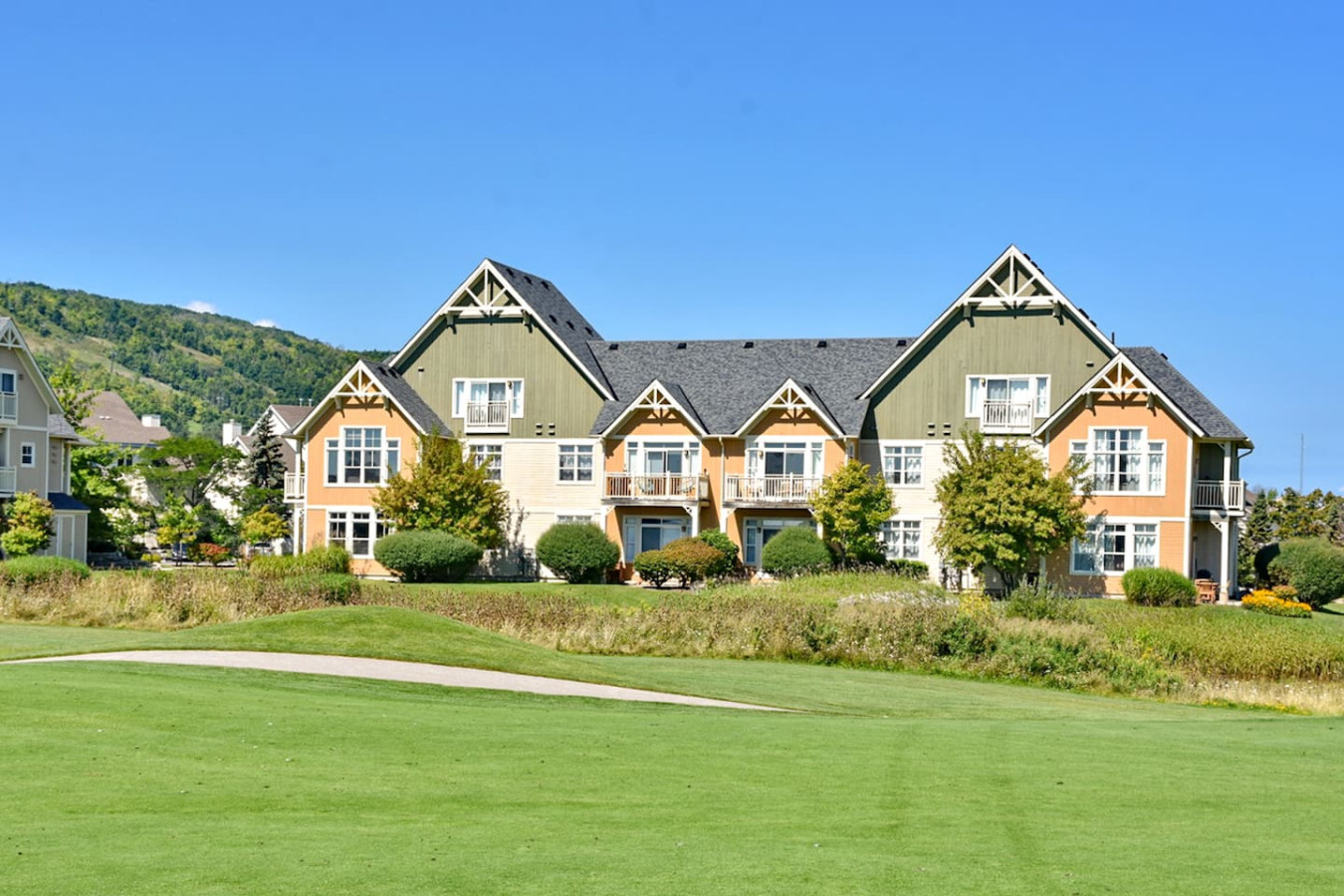 Fairway Family Retreat: Hot Tub & Mountain Views | Photo 25