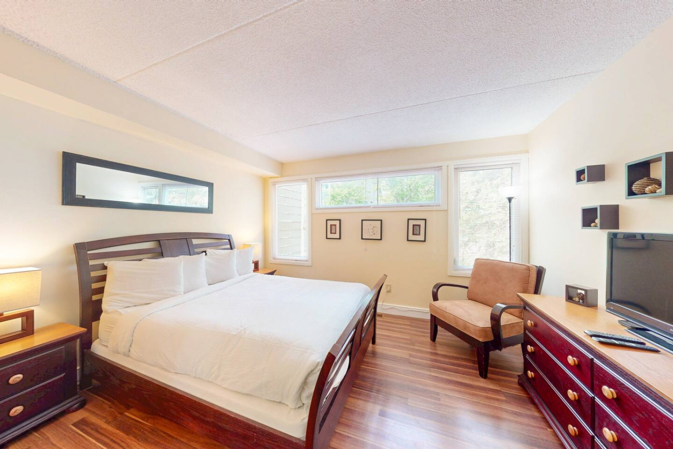 2BDR Family Getaway - Mountainside & Close to Blue | Photo 3