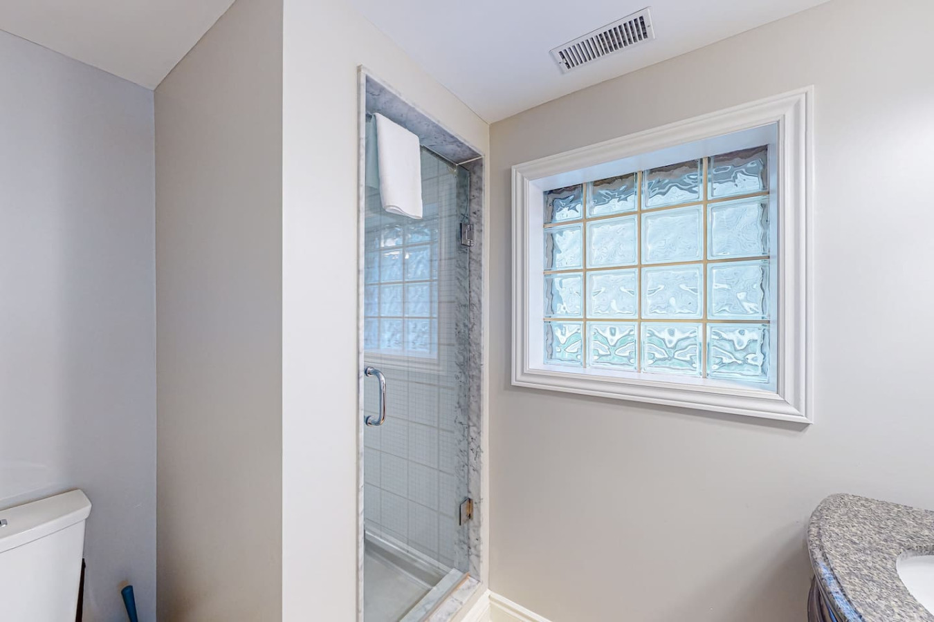 Slopeside Retreat w/ Wood Fireplace & Mins to Blue | Photo 19