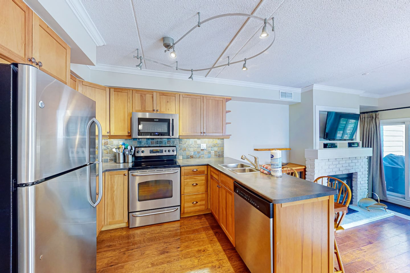 Slopeside Retreat w/ Wood Fireplace & Mins to Blue | Photo 2