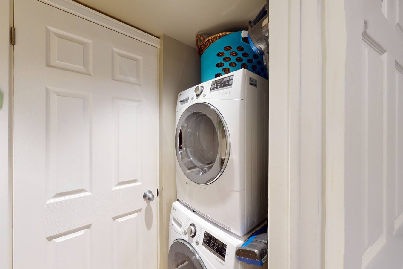 Renovated 3BDR Family Condo | Slope-Side at Blue! 29