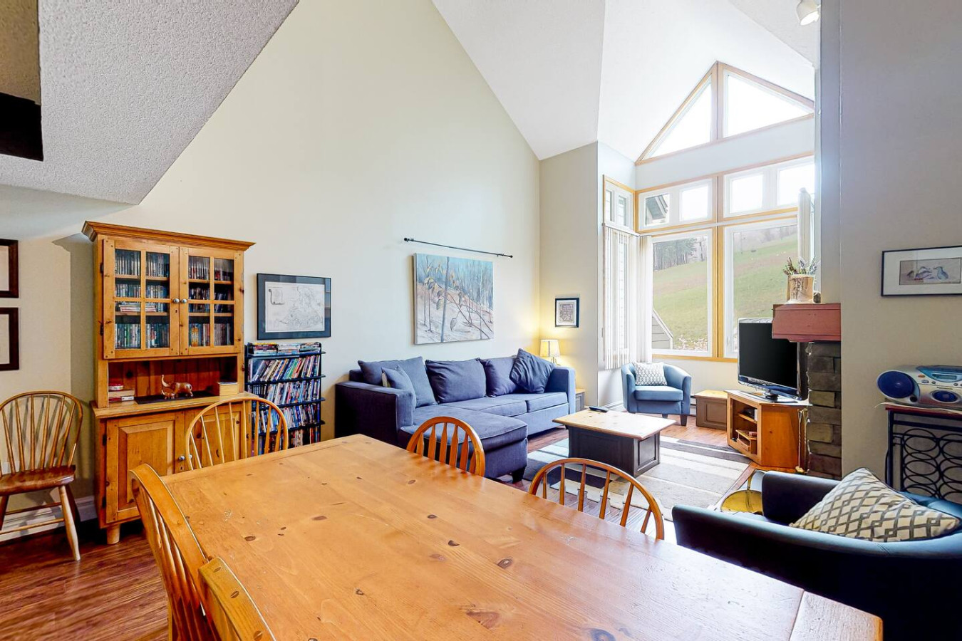 Mountain Retreat | Hillside & Mins to BM Village | Photo 11