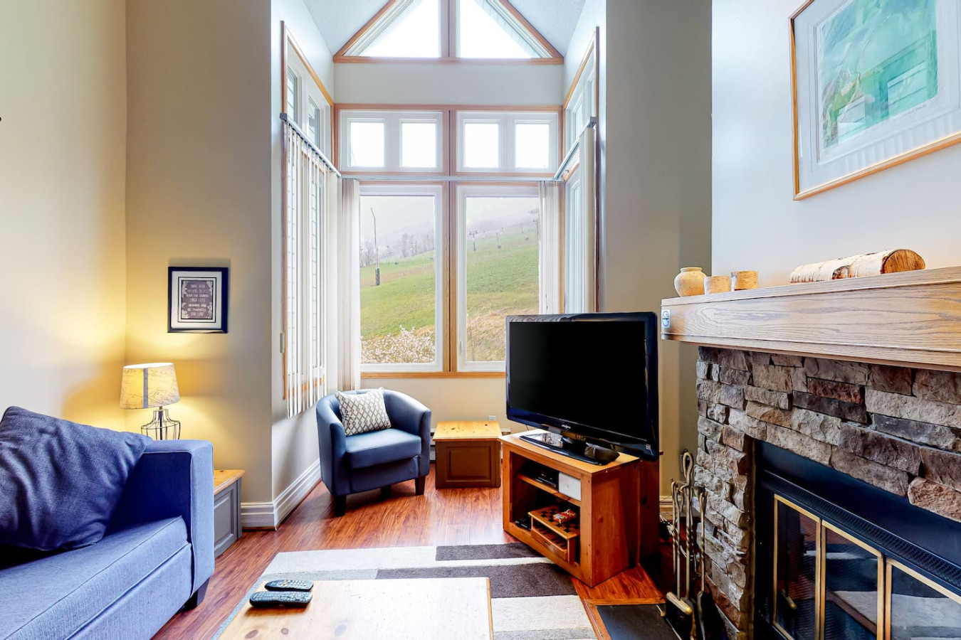 Mountain Retreat | Hillside & Mins to BM Village