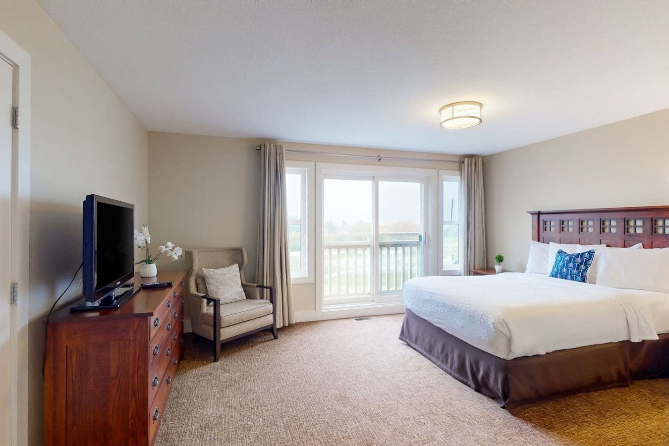 Summit Sanctuary: 18th Green Views & Summer Pool | Photo 3