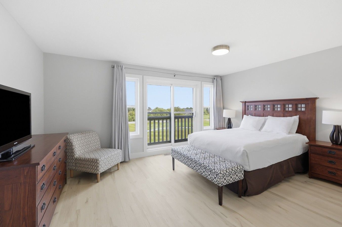 35-web-or-mls-125 Fairway Crt Unit 228-35