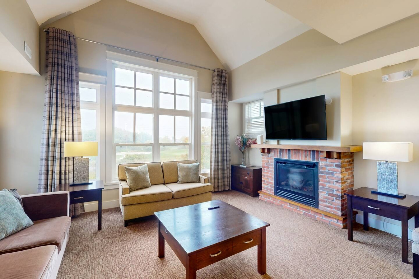 Summit Sanctuary: 18th Green Views & Summer Pool | Photo 7